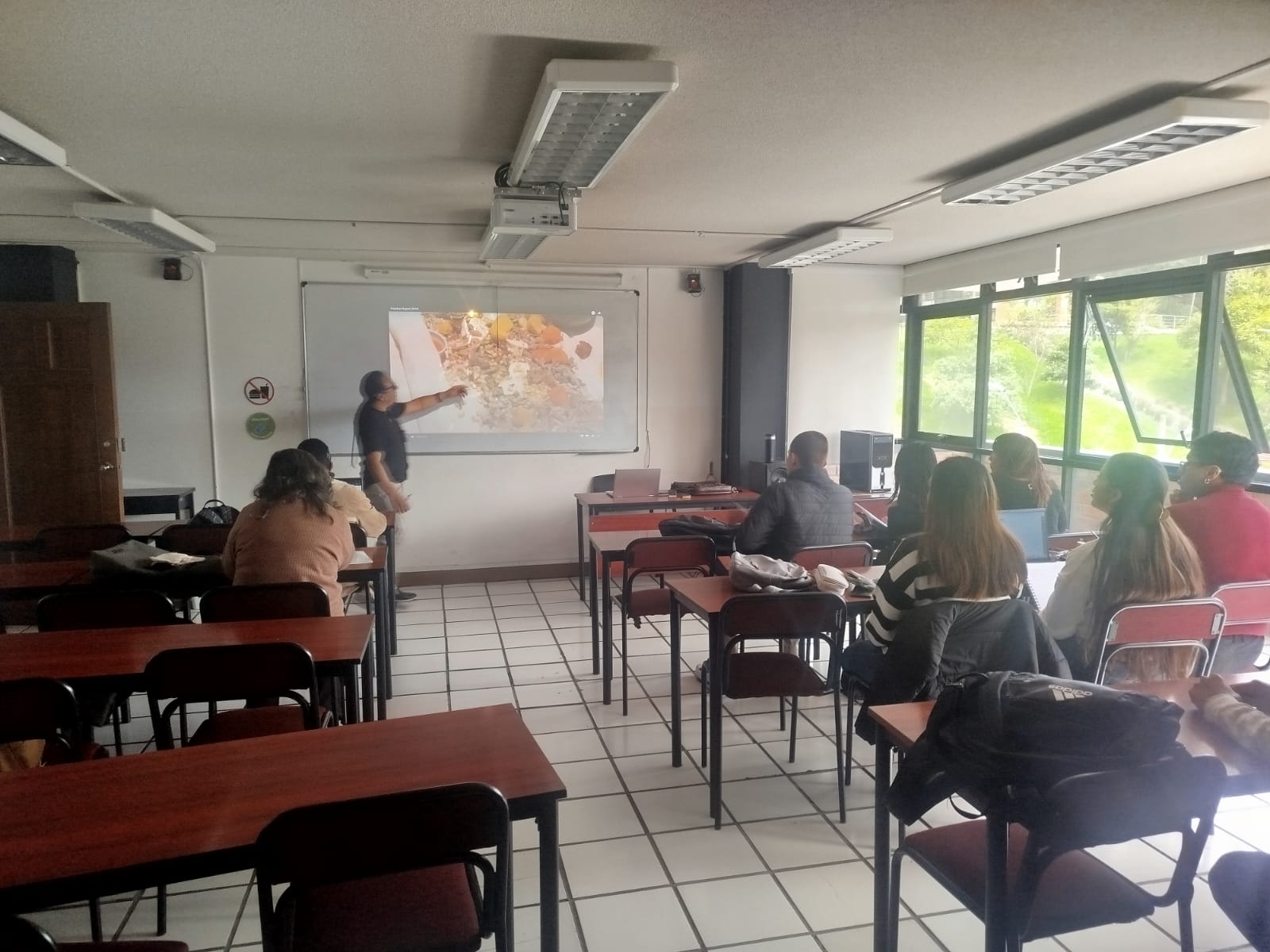 ¡Los cursos de las materias optativas de KICHWA y PORTUGUÉS están en marcha!